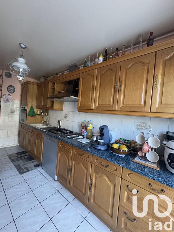 Maison - 93 m² - 5 pièces