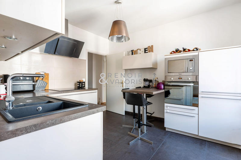 Appartement - 107 m² - 4 pièces