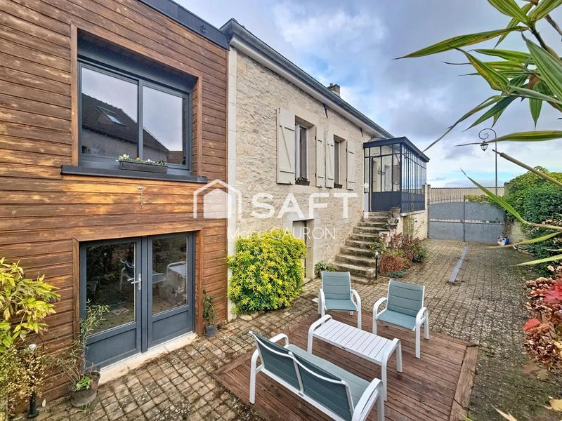 Maison - 202 m² - 8 pièces