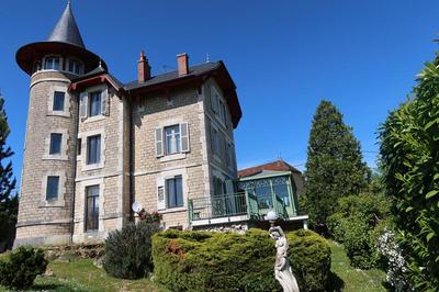 Demeure - 280 m² - 12 pièces