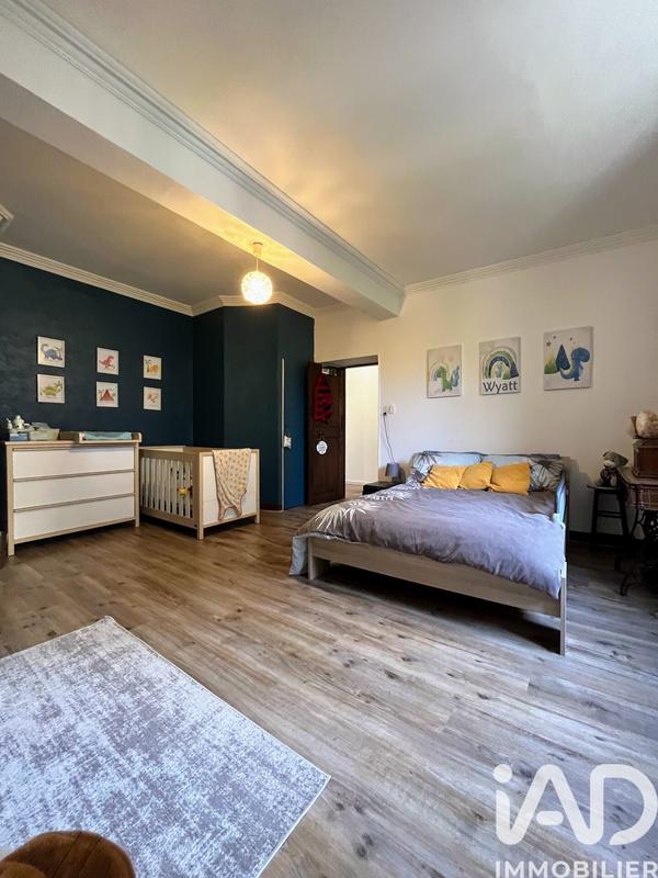 Maison - 475 m² - 13 pièces