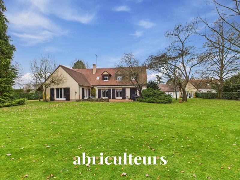 Maison ancienne - 260 m² - 8 pièces