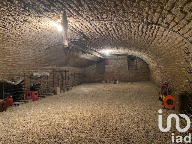 Maison - 221 m² - 5 pièces