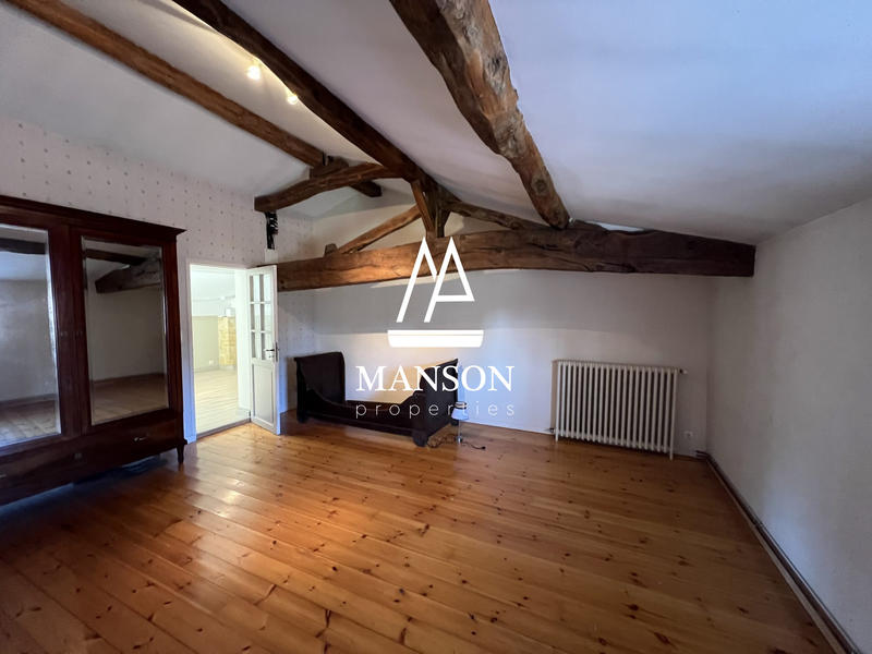 Maison - 350 m² - 10 pièces