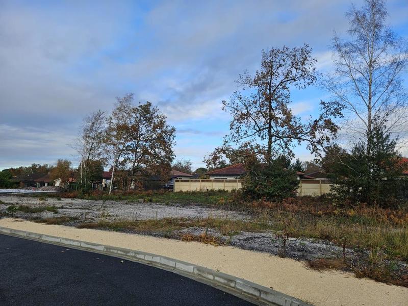 Terrain constructible - 720 m²