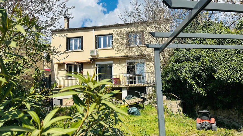 Maison de village - 146 m² - 7 pièces