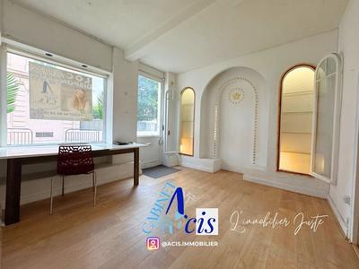 Local commercial - 20 m² - 2 pièces