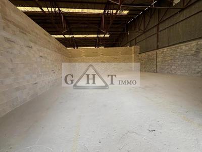 Entrepôt - 160 m²