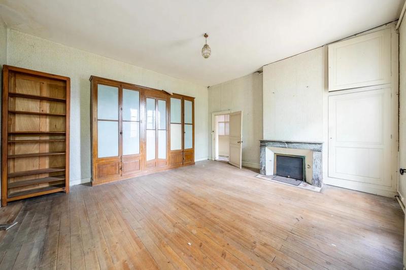 Maison en pierre - 200 m² - 8 pièces