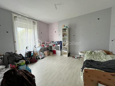 Maison - 156 m² - 7 pièces