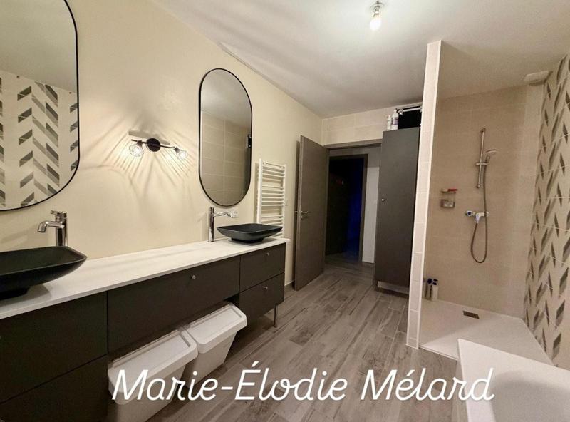 Maison - 95 m² - 5 pièces