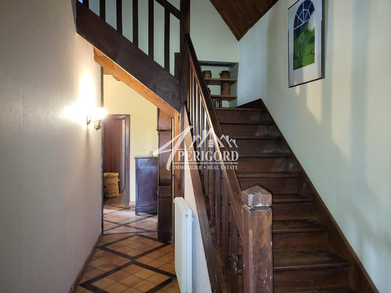 Maison - 270 m² - 10 pièces