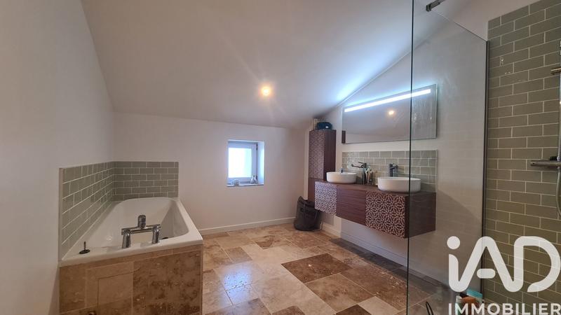 Maison - 158 m² - 4 pièces