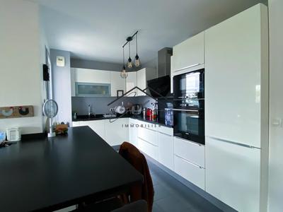 Appartement - 105 m² - 5 pièces