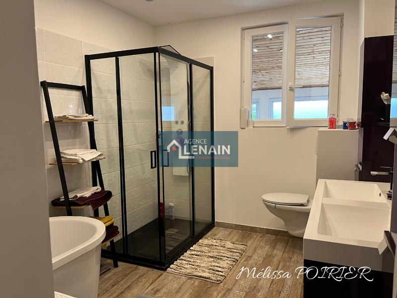 Maison - 80 m² - 5 pièces