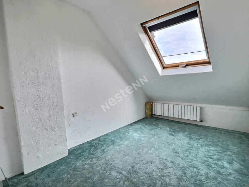 Maison - 174 m² - 9 pièces