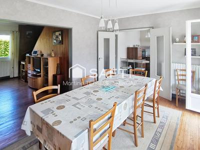 Maison - 140 m² - 7 pièces