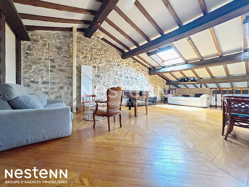 Appartement - 163 m² - 7 pièces