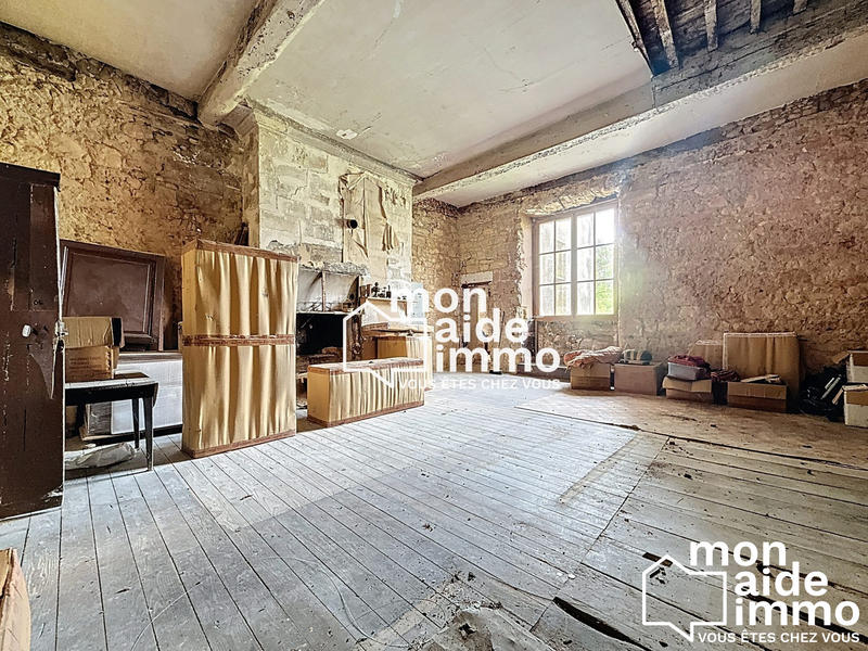 Maison - 300 m² - 12 pièces