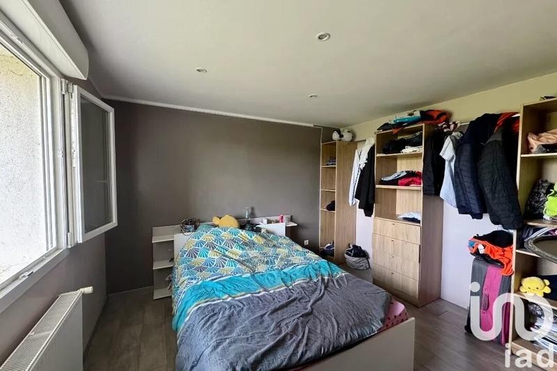 Maison - 216 m² - 7 pièces