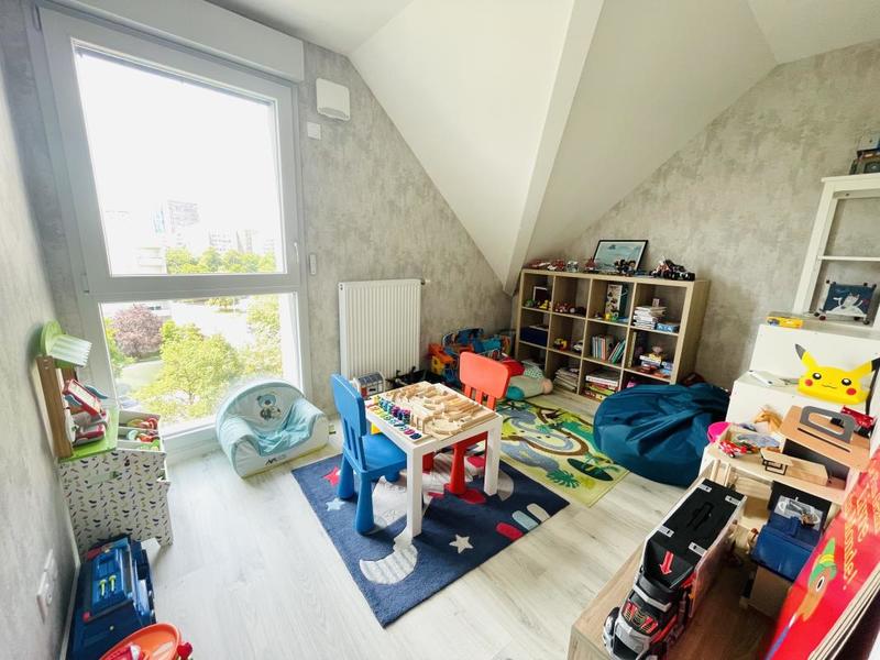 Appartement - 165 m² - 6 pièces