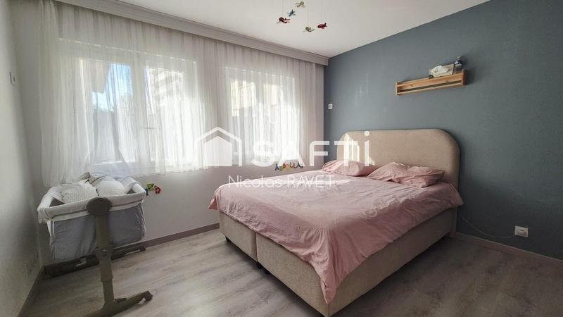 Maison - 96 m² - 5 pièces