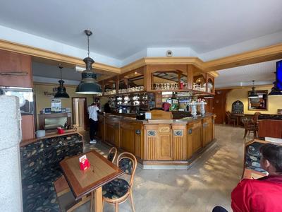 Local commercial - 385 m² - 10 pièces