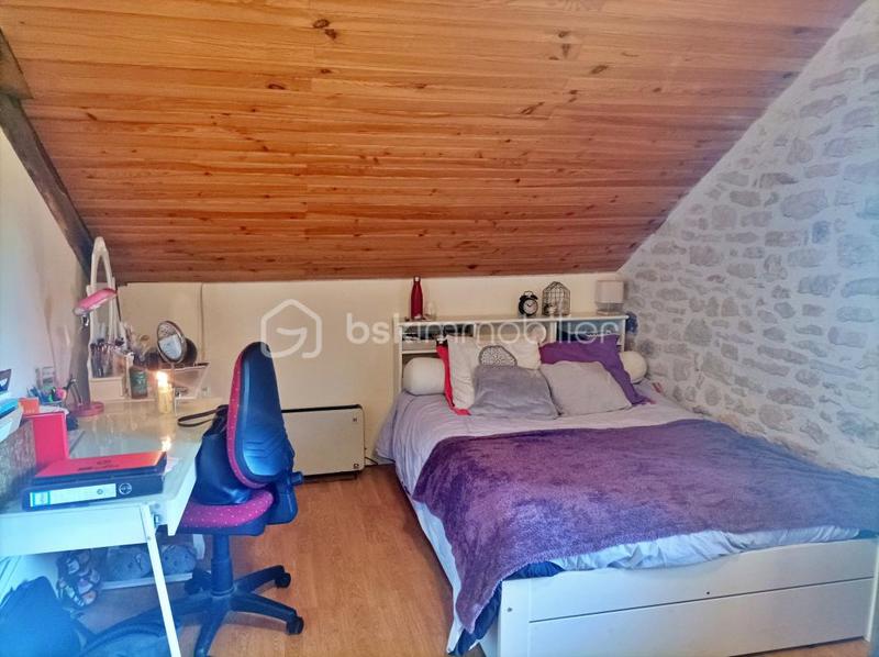 Maison - 222 m² - 9 pièces