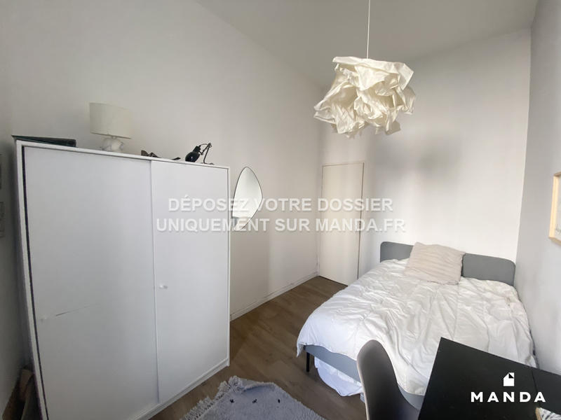 Chambre - 10 m² - 6 pièces