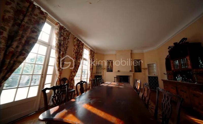 Demeure - 620 m² - 12 pièces