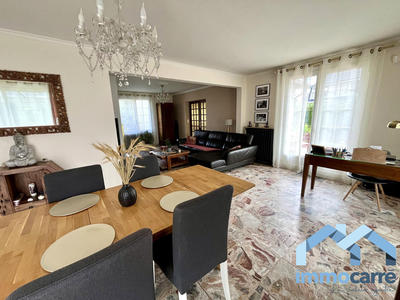 Maison - 183 m² - 7 pièces