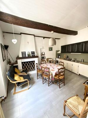 Maison de village - 100 m² - 6 pièces