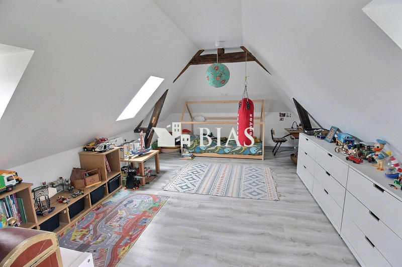 Maison - 89 m² - 5 pièces