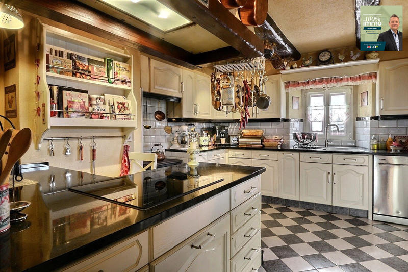 Maison - 226 m² - 6 pièces