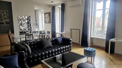 Appartement - 77 m² - 2 pièces