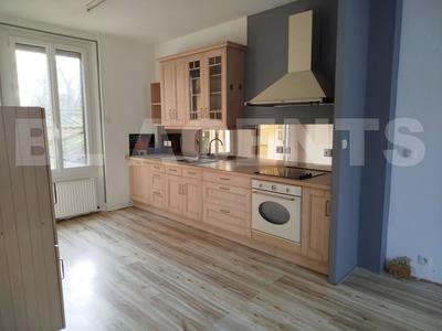 Maison de ville - 64 m² - 4 pièces