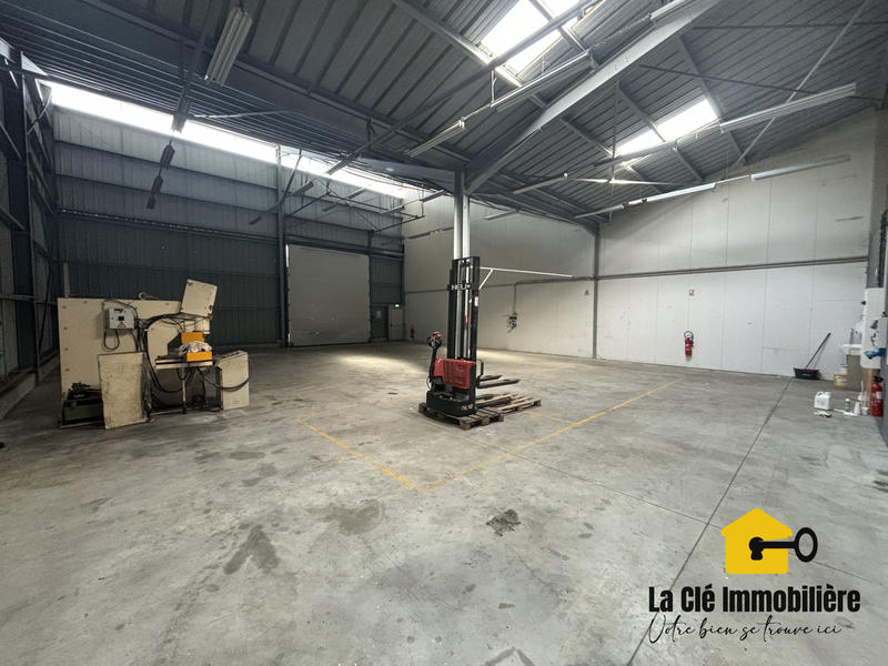 Local commercial - 399 m² - 7 pièces