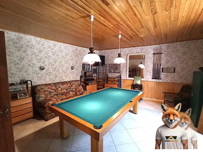 Maison traditionnelle - 278 m² - 14 pièces