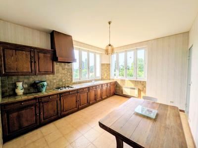 Maison - 170 m² - 7 pièces