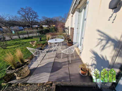 Maison - 90 m² - 4 pièces