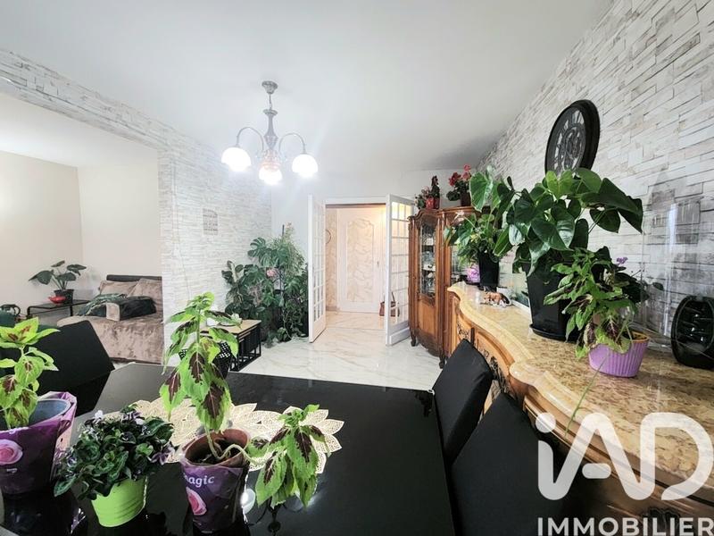 Appartement - 81 m² - 4 pièces