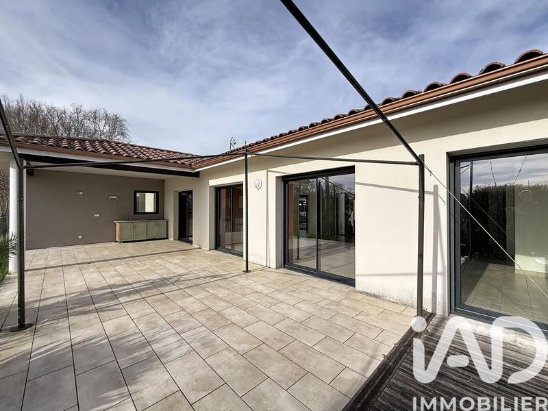 Maison - 142 m² - 5 pièces