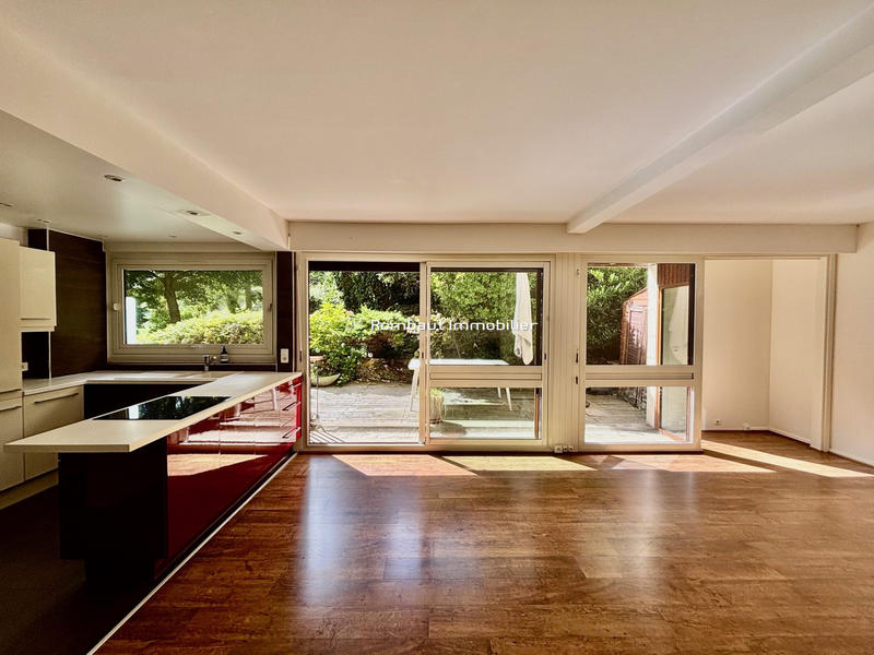 Appartement - 87 m² - 5 pièces