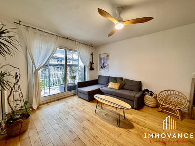 Appartement - 81 m² - 3 pièces