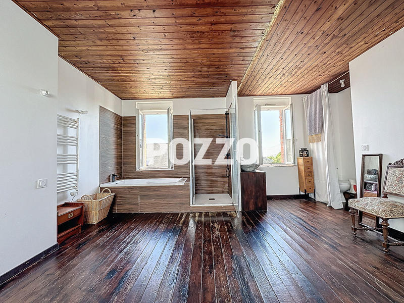 Maison - 160 m² - 6 pièces