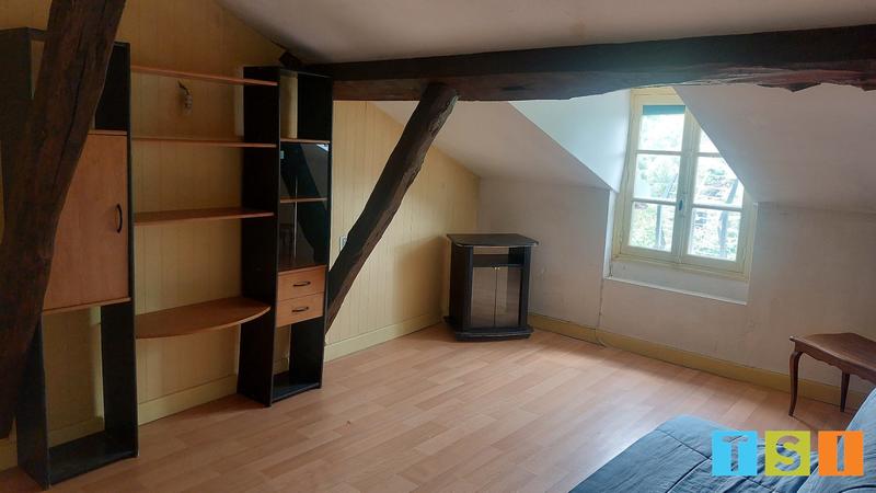 Maison - 400 m² - 16 pièces