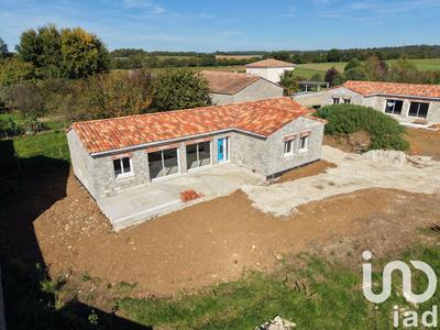 Maison - 100 m² - 4 pièces