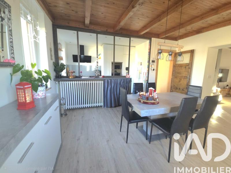 Appartement - 104 m² - 4 pièces