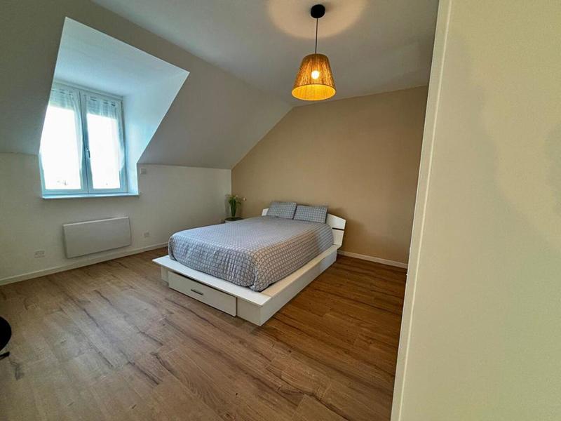 Maison - 230 m² - 8 pièces