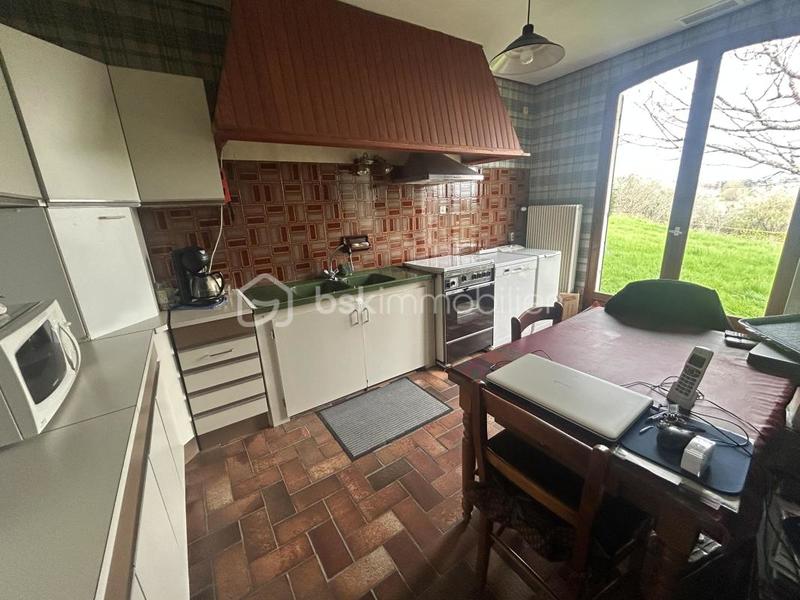 Maison - 104 m² - 4 pièces